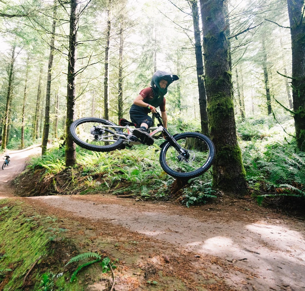 Transition Ripcord 24 Full Suspension Kids Mountain Bike - Image 4